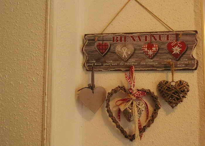 Luchon - 2/3 Pers., Balcon, Telecabine, Proche Commerces Et Thermes - Fr-1-313-224 * Bagneres-de-Luchon